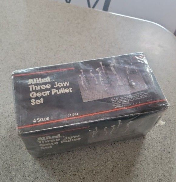 Brand New Allied Three Jaw Gear Puller Set