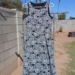 White House Black Market, brand dress