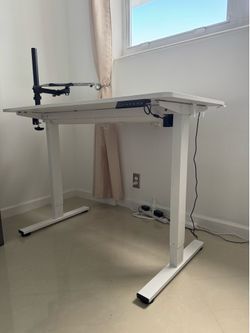 Electric Standing Desk FlexiSpot 48x24 - White