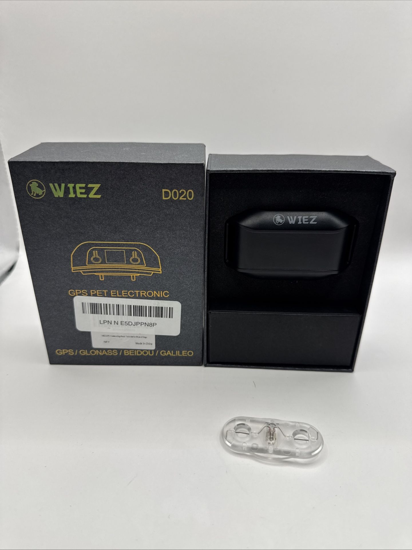 WIEZ GPS Pet Electronic Wireless Fence Equipment Model D020 Dog Electric Collar