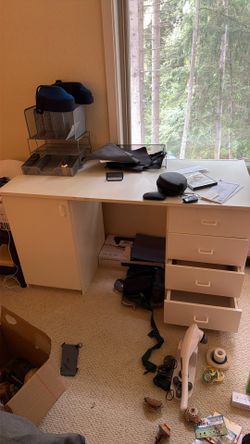 White Desk/Work Station
