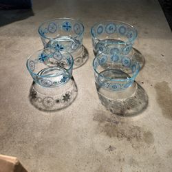 Pyrex Vintage Retro 7 & 3 1/2 Cups