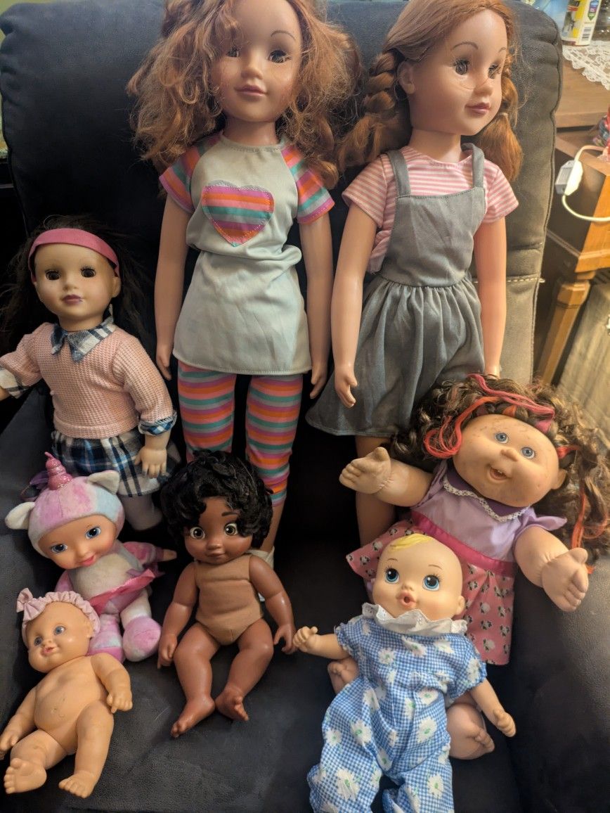 Larger Size Doll Lot