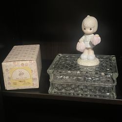 104035 Precious Moments Cheers To The Leader