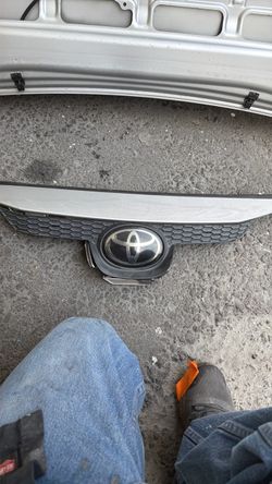 2020 to 2025  Toyota Corolla grille
