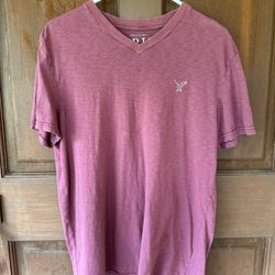 American Eagle v Neck T Shirt Size Medium