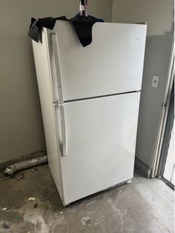 Refrigerator whirlpool