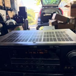 Yamaha HTR-6040 Sound Av Receiver - Tested Working Good - No Remote 