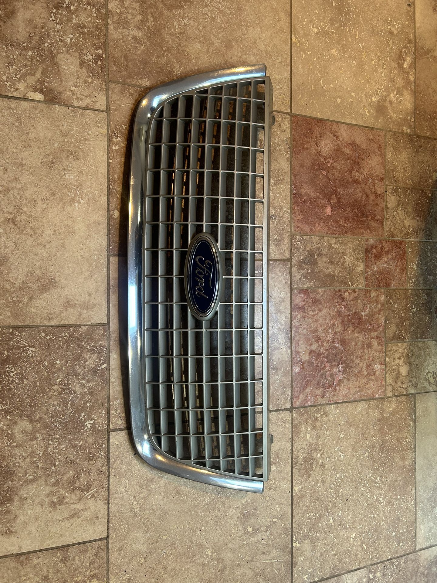 Ford Expedition Grill