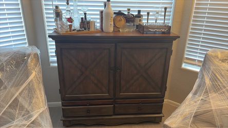 Beautiful Wood Home Bar / Wine Cabinet – $375 OBO