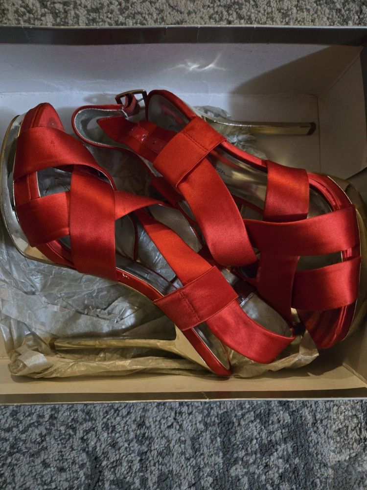 Women Jessica Simpson Silk Heel Shoes