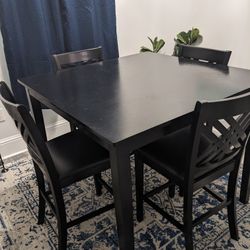 Table With 4 Chairs