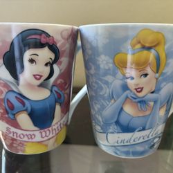 DISNEY SET OF 6 PRINCESS COLLECTOR CUPS