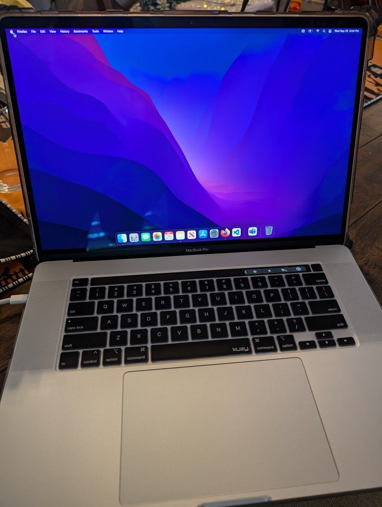 MacBook Pro 16"