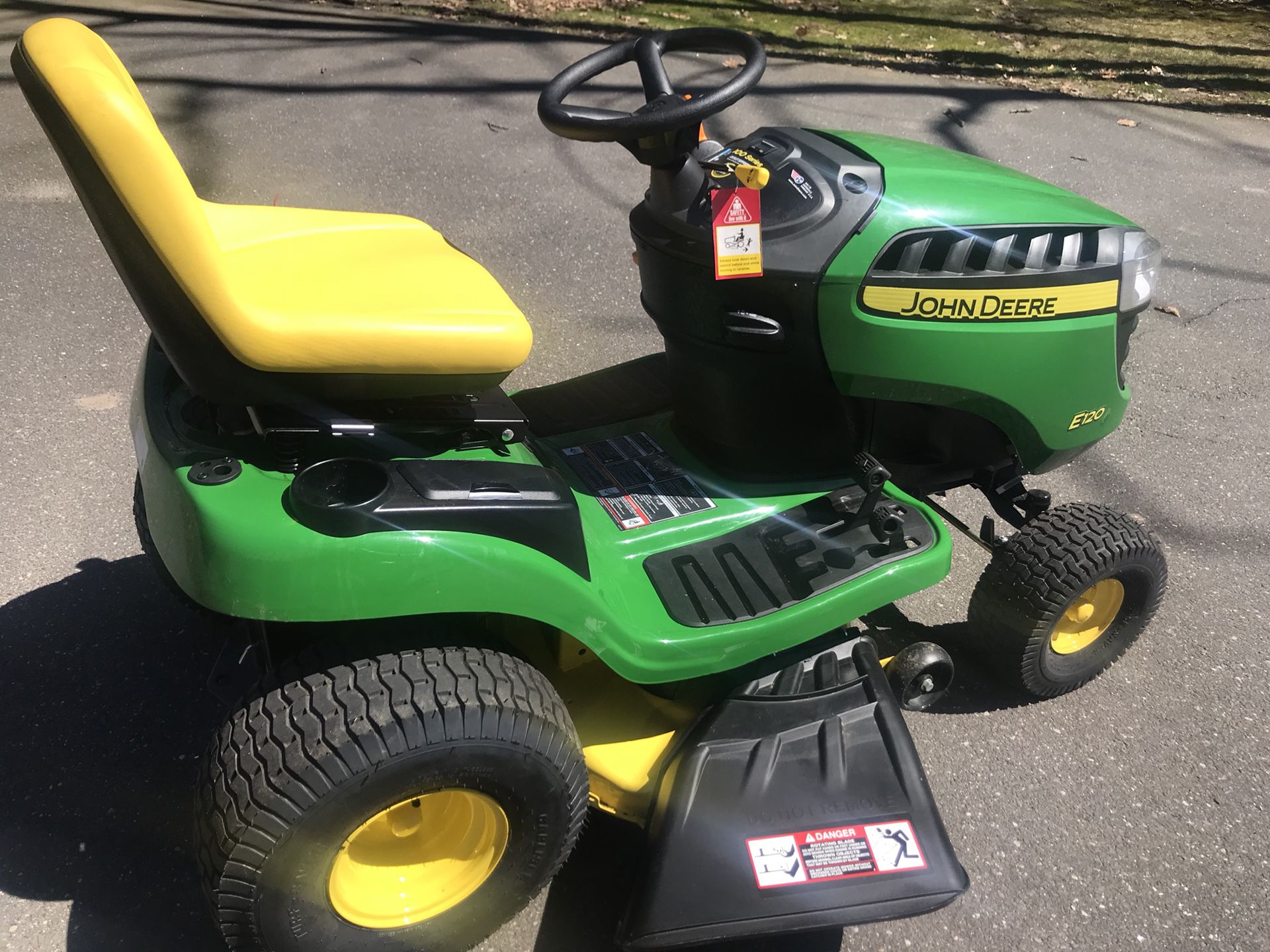 John Deere E120 Lawn Tractor NEW - Barely used.