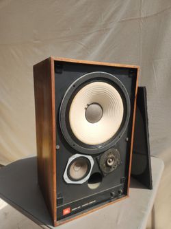 Jbl vintage speaker