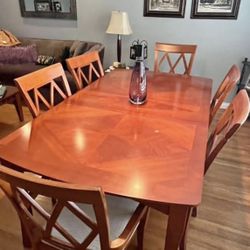 Dining table And Chairs 