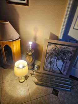2 LAMPS, Large FRAMED PICTURE