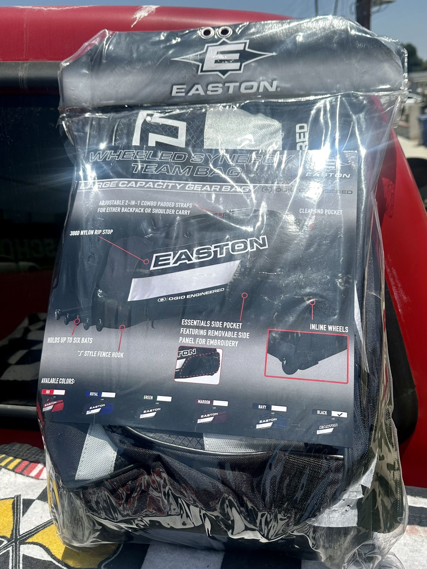 “New” Easton Wheeled Synergy Bat Bag-Black