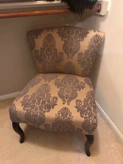Accent chair
