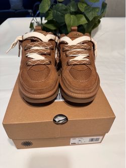 Ugg shoes size 9 women