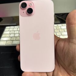 iPhone 15 Plus 