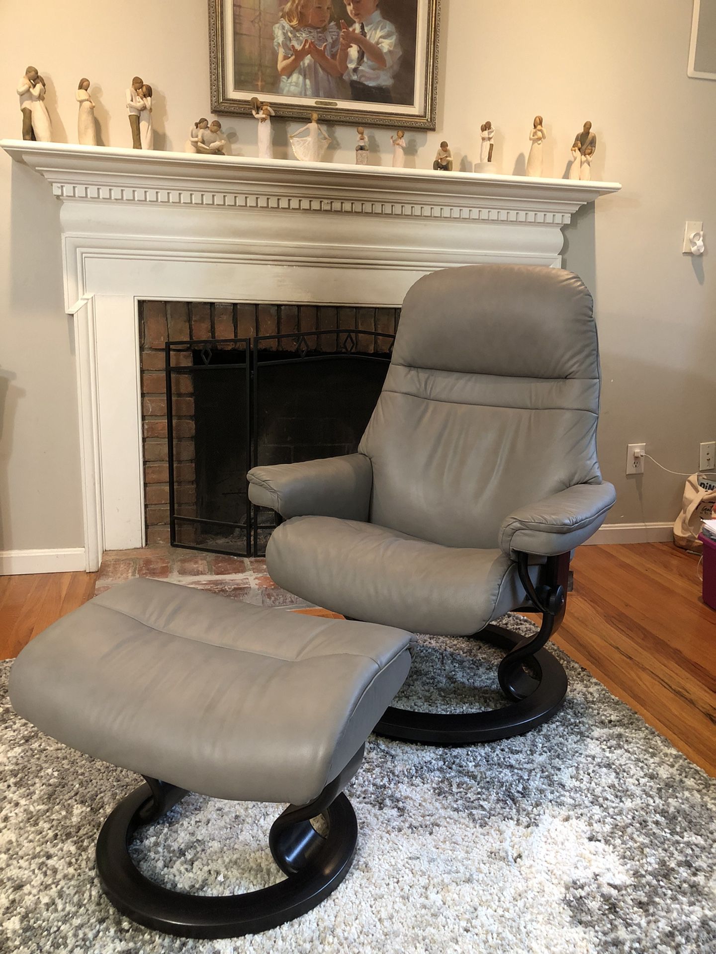 Ekornes Stressless Leather Recliner And Ottoman 