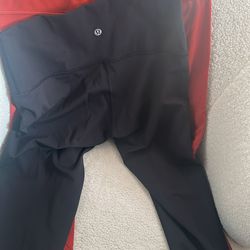 Lulu lemon size 8 leggings