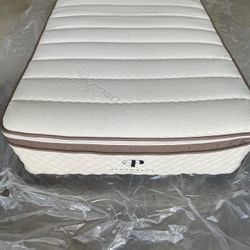 Like New Plushbed Organic Hybrid Twin XL Mattress