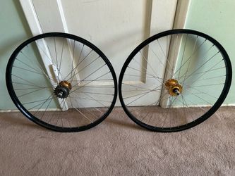 26 Inch BMX Cruiser Wheels w/ freewheel.