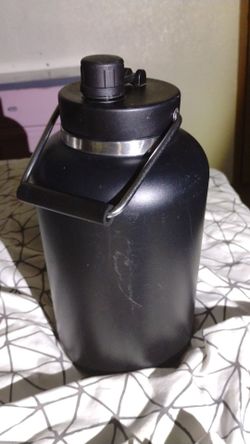 Rtic gallon jug
