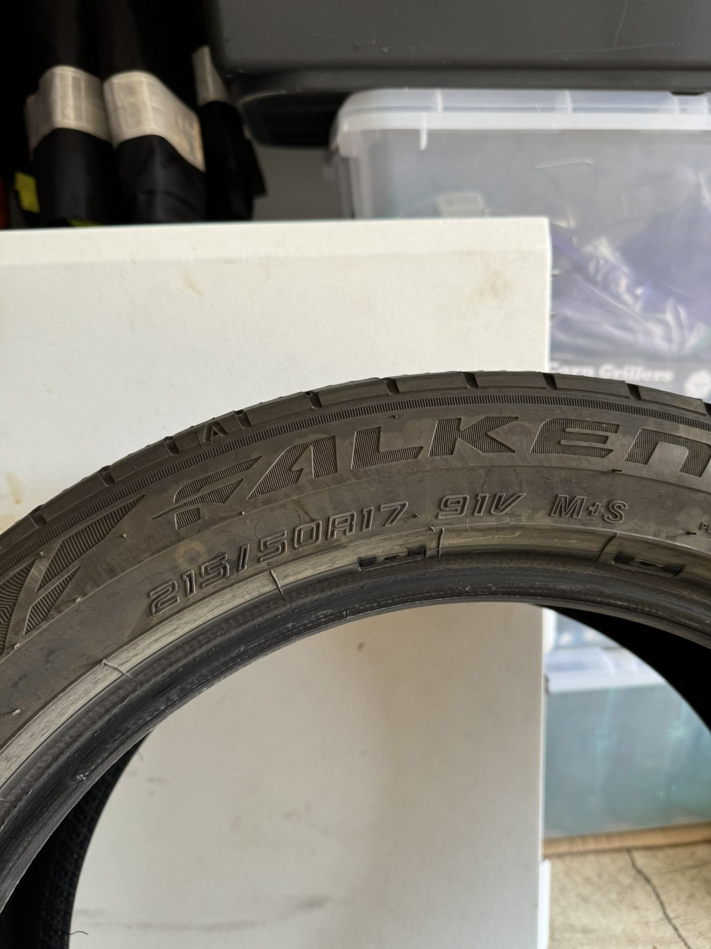 Falken 215/50/17