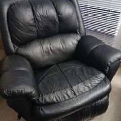Black Leather Manual Swivel Recliner  