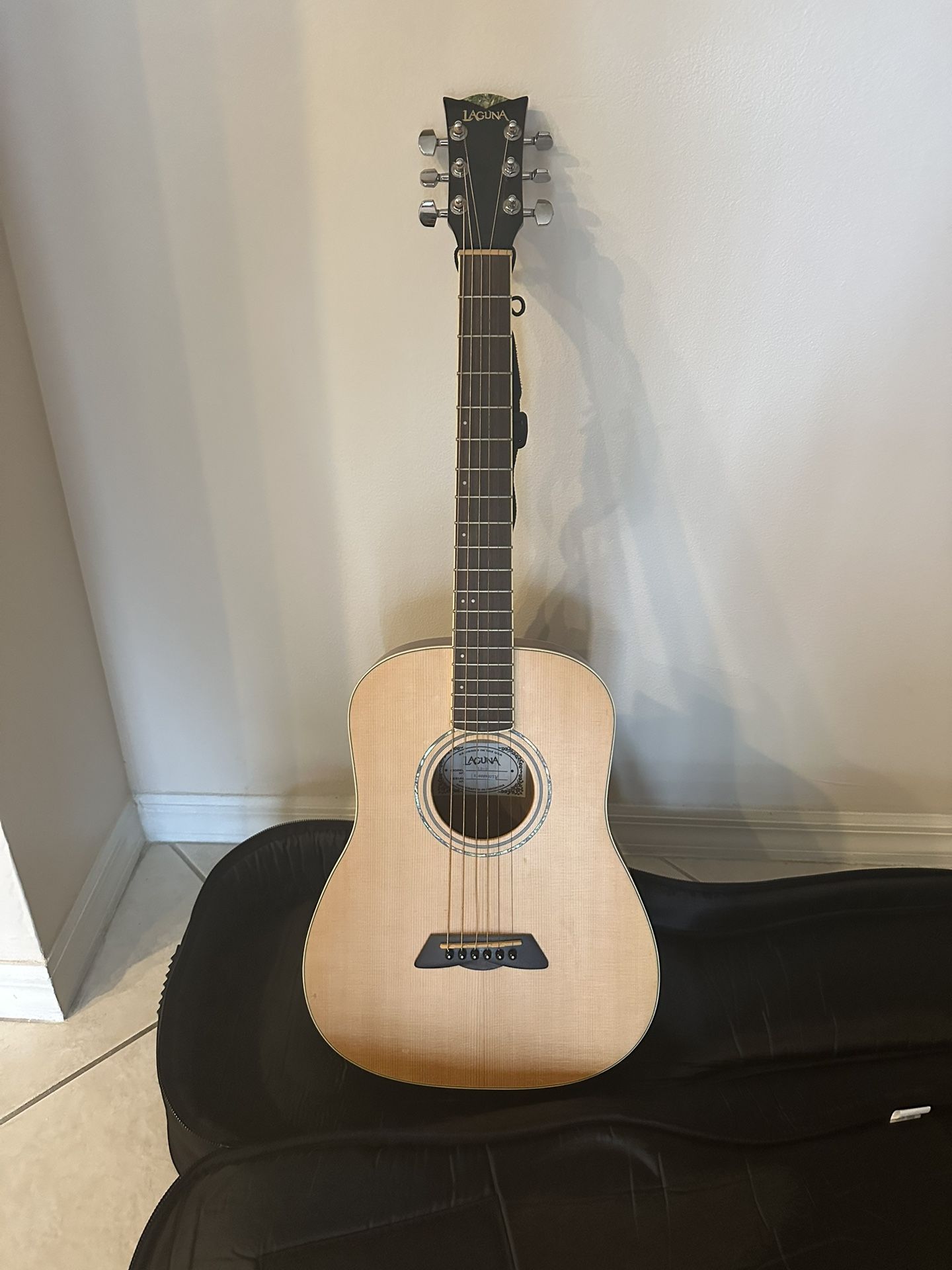 Mini Guitar