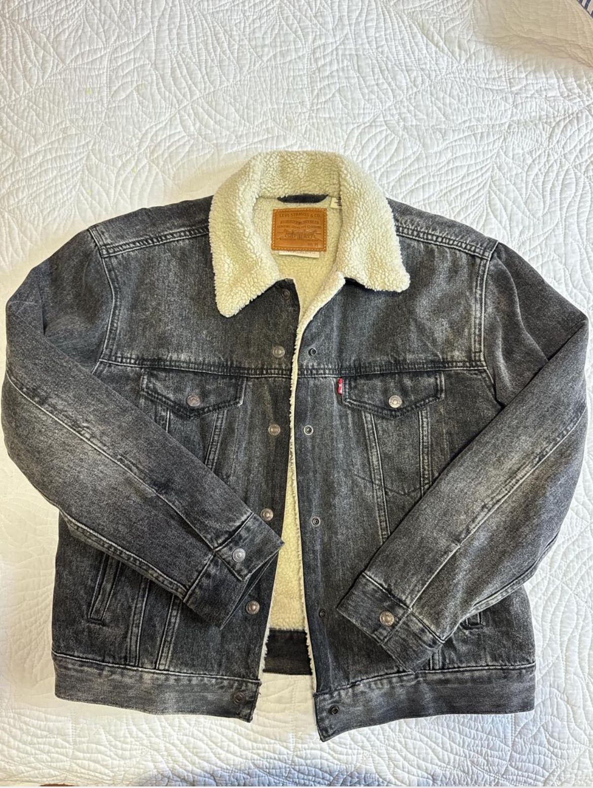 Levi’s . Jacket 