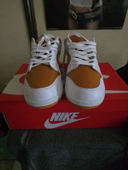 Nike Dunks size 12