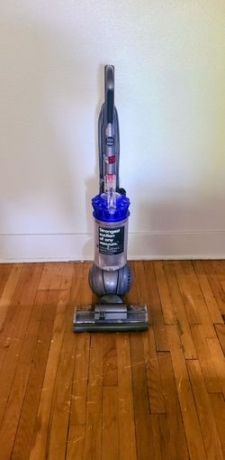 DYSON Ball Animal w/Attachments