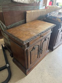 Traditional Wooden Nightstands