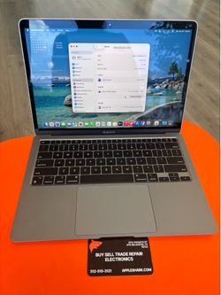 MacBook Air 13” M1 Chip 16GB Ram 256SSD! 90 Day warranty! We offer financing.