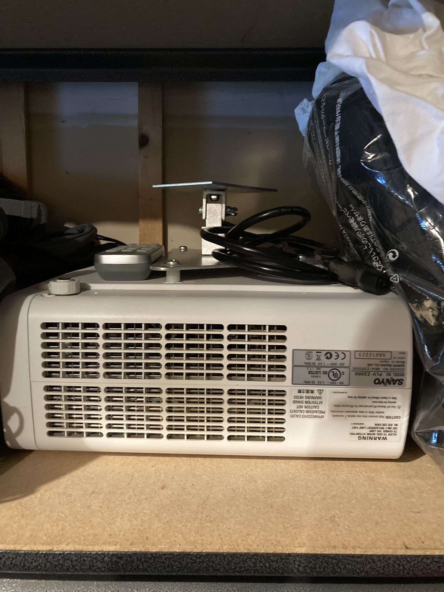 Sanyo PLV-Z2000 Projector, Mount & Spare Bulb