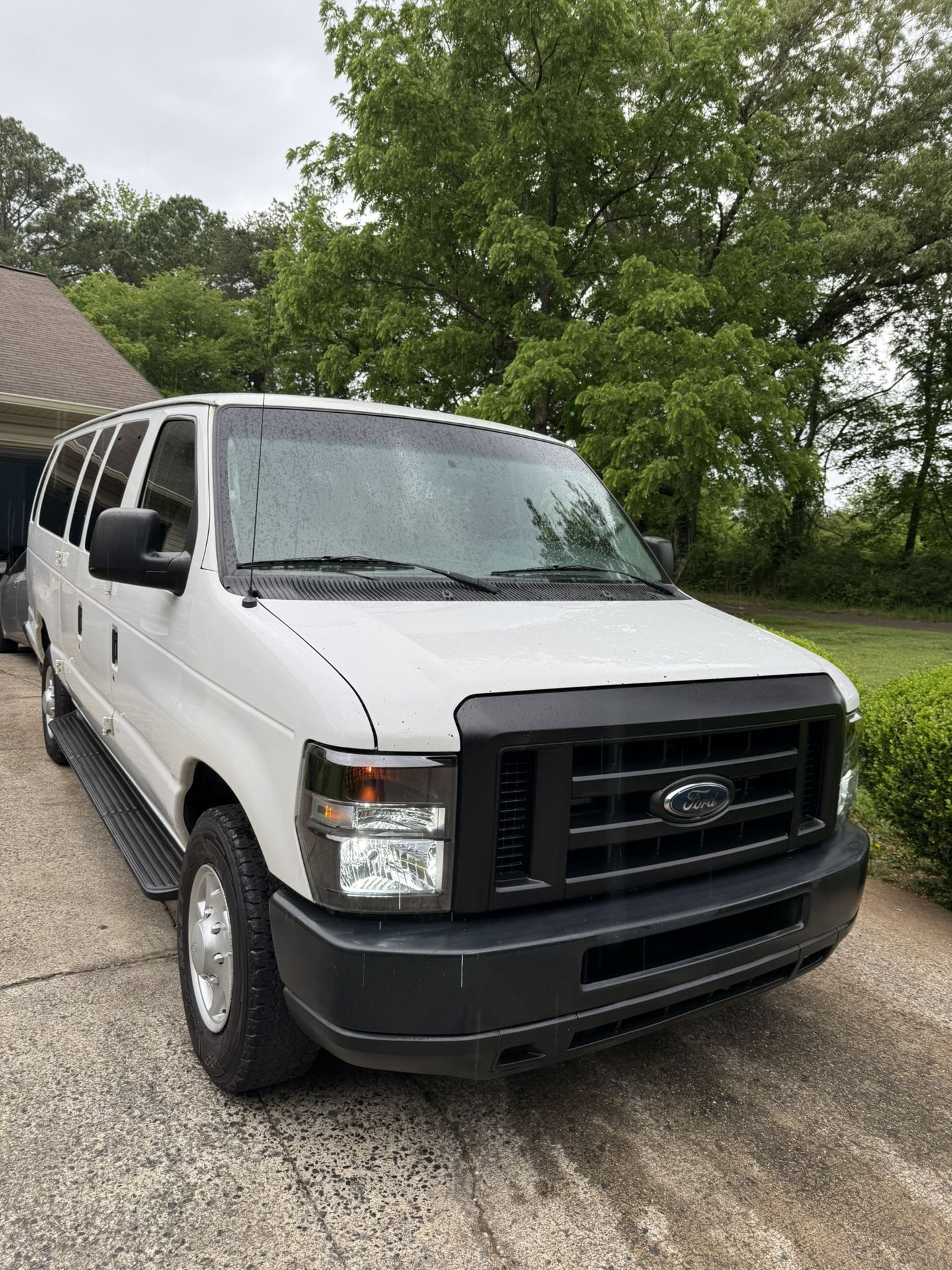 2008 Ford E-350