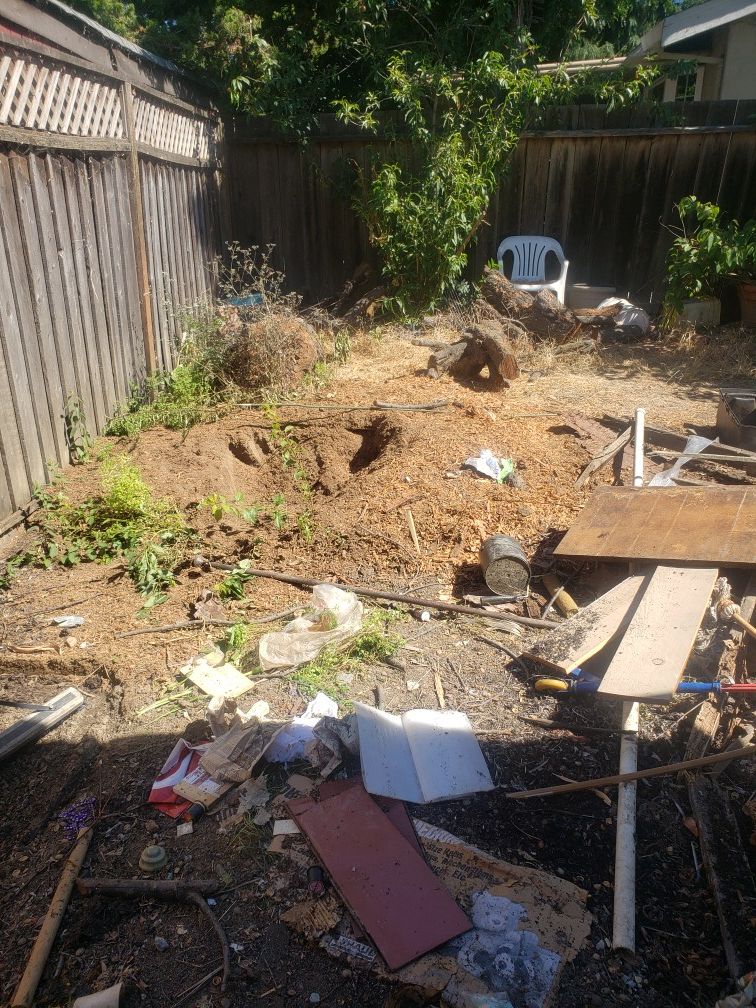 Projects Load, carry and spread materials Landscape and property improvement Grading and leveling