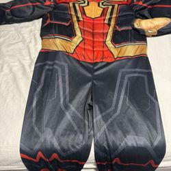 Iron-integrated Spider-Man Costume About A Side 12