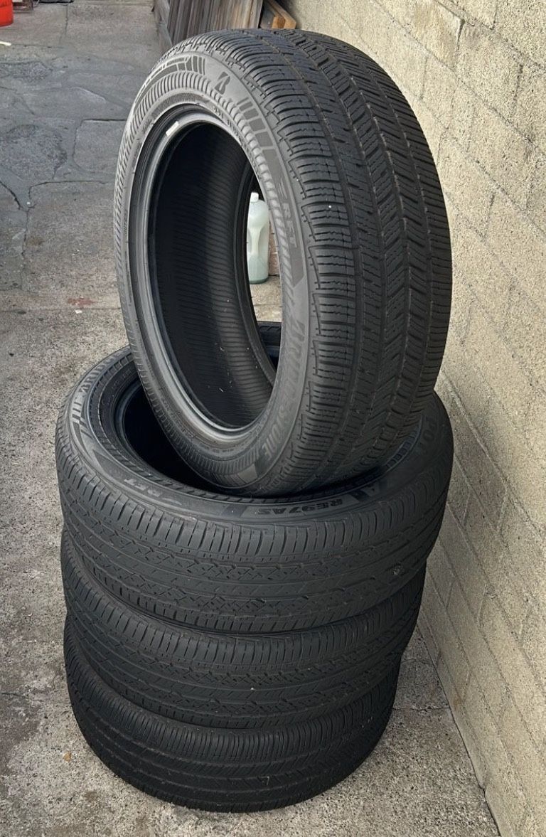 225/55R17 Bridgestone Potenza RE97AS
