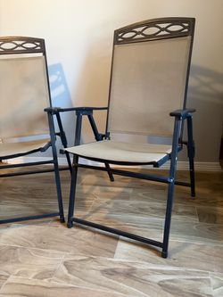 Lawn chairs set