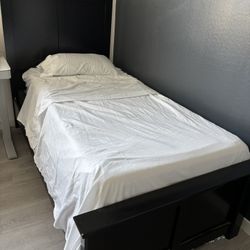 Twin Bed 