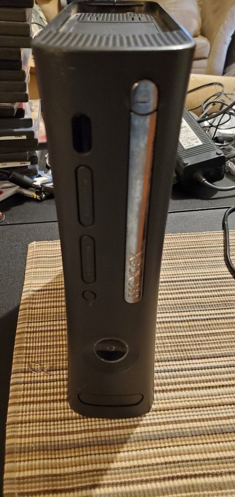 Xbox 360 Stuff/ READ