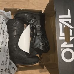 MX BOOTS NEW ONEAL ELEMENT SIZE 11