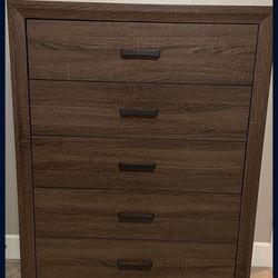 Dresser Chest