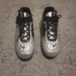 Nike AIR MAX 720-818 SILVER SIZE 9